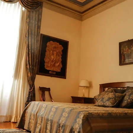 Art And Luxury